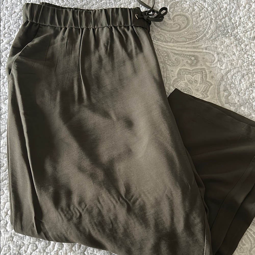 LOFT Olive Ankle Pants